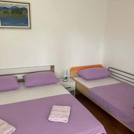 Apartment La Mar Пула Екстериор снимка
